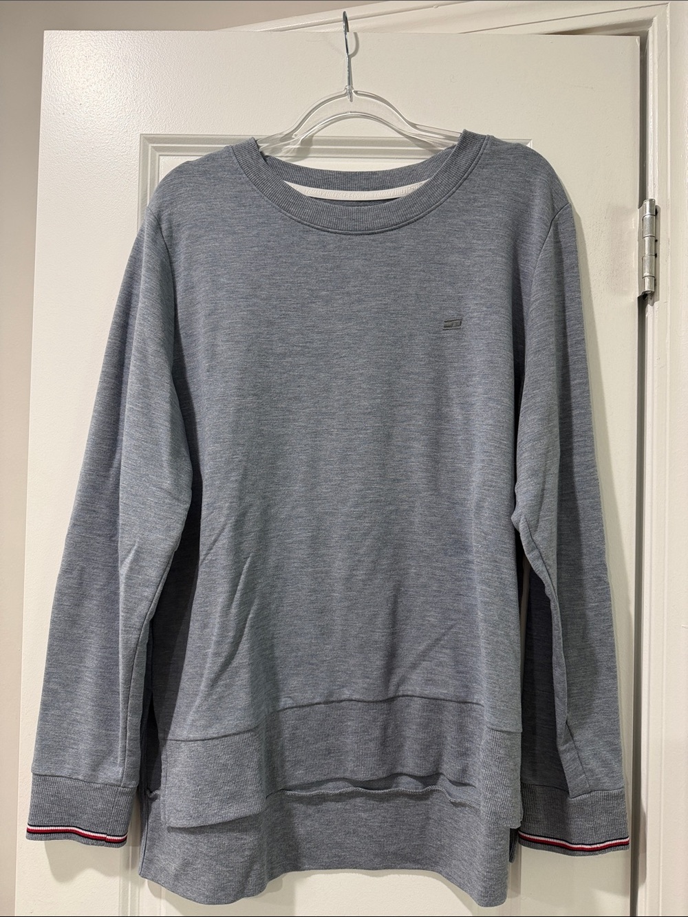 Tommy Hilfiger Women's Heather Gray Long Sleeve Tee